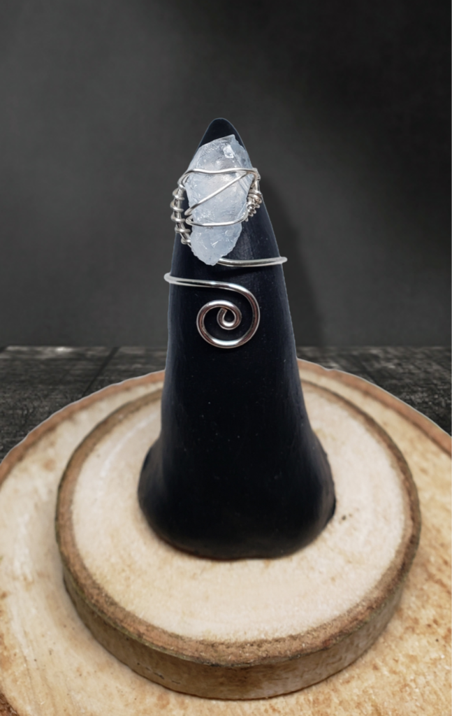 Celestite Ring – Crystals on Earth